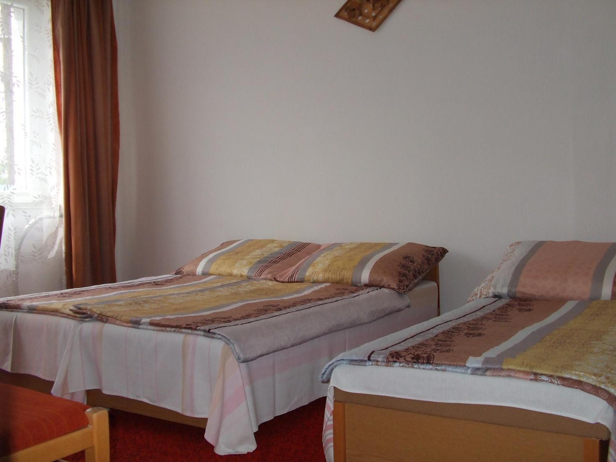 Ferienwohnung Napfeny Vendeghaz Miskolc Zimmer foto